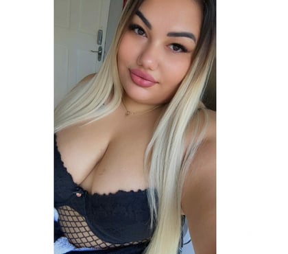 Escorts Tottenham North London - Photos for Chubby ajlin new girl in edmonton 💋