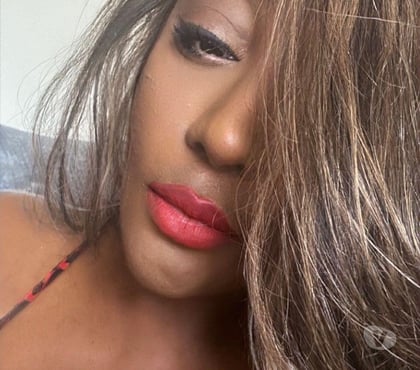 Photos for Bruna brazilian in derby