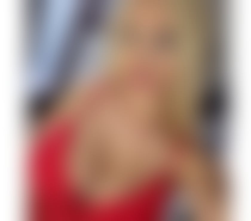 Escorts and Massages London Gatwick Airport Crawley - Photos for 🅽🅾 🆁🆄🆂🅷↘️HOT WOMEN IN GATWICK↙️