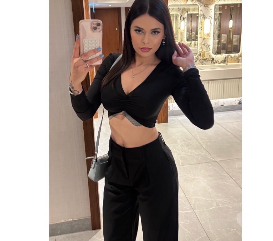 Escorts North West London South Hampstead Station - North West London - Photos for Susan Fox 🦊 Party Girl 🥂🍾