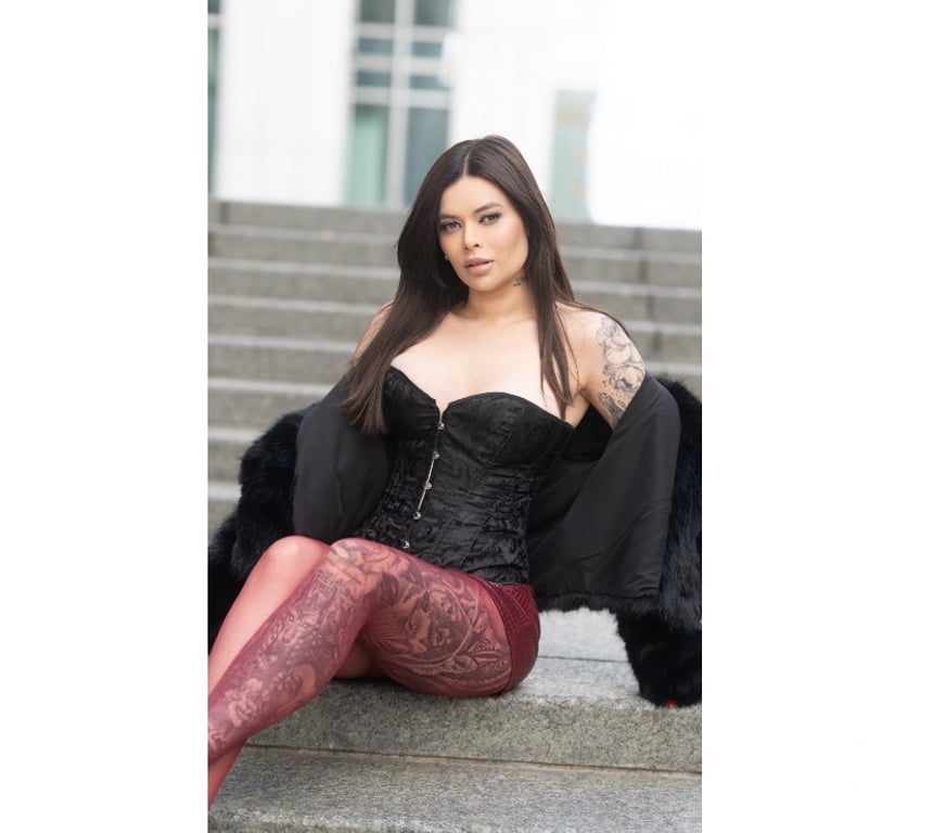 Escorts North West London South Hampstead Station - North West London - Photos for Susan Fox 🦊 Party Girl 🥂🍾