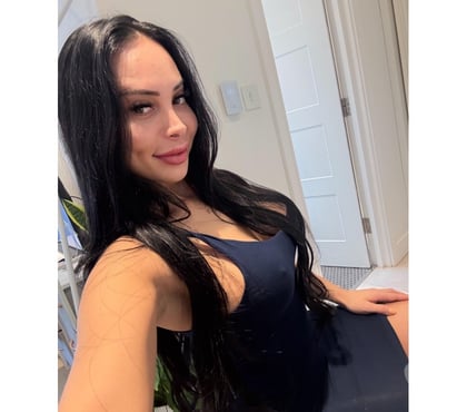 Escorts and Massages Kingston Upon Thames Town Centre Kingston upon Thames - Photos for 🇵🇹 LINA NEW TO TOWN GFE 🎉 GIRL KISS