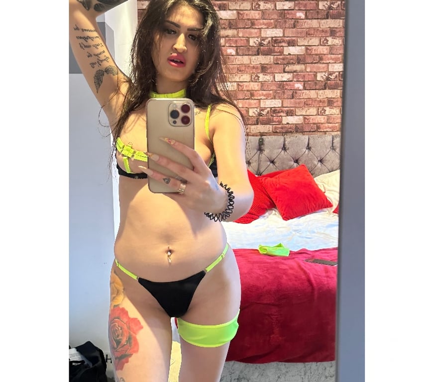 Escorts Derbyshire Derby - Photos for Selen party girl real pics