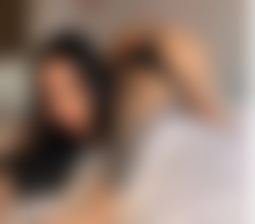 Escorts and Massages Hounslow West Station Hounslow - Photos for Amira party girls & Unforgettable Escape 💋🍷