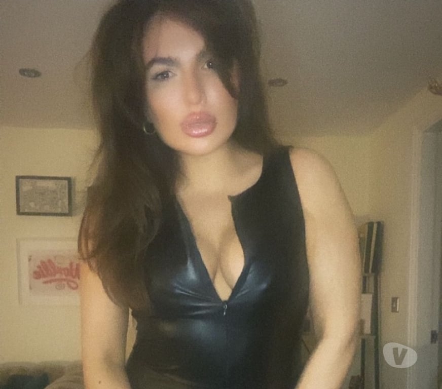 Escorts Cheshire East Knutsford - Cheshire East - Photos for PARTY GRLS - Juicy 😈