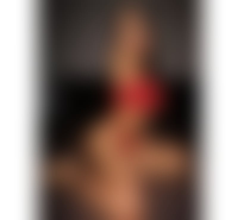 Escorts Tyne and Wear Gateshead - Photos for Camila, a sweet, naughty Latina, gives a relaxing massage.