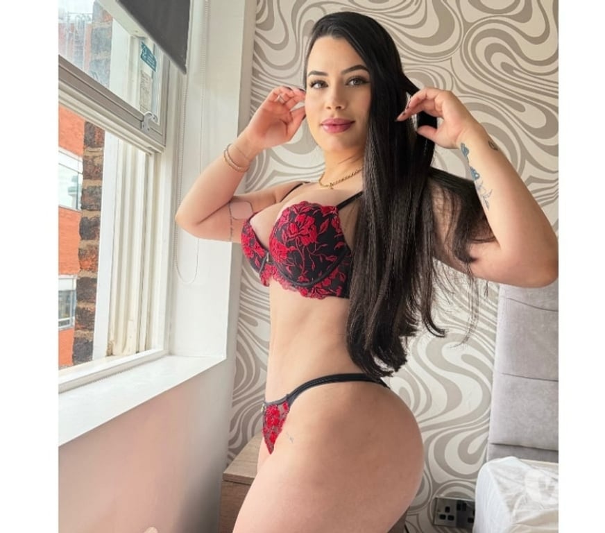 Escorts Ealing Northolt - Ealing - Photos for Call me and you won't regret it . 🥂