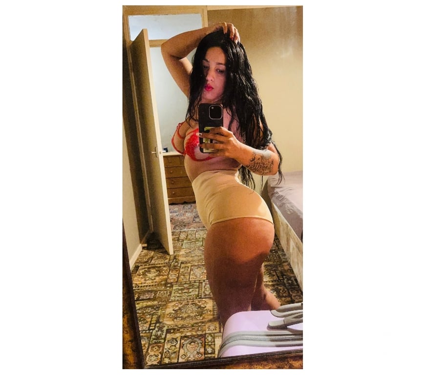 Escorts South West London Battersea - South West London - Photos for best party girl in town