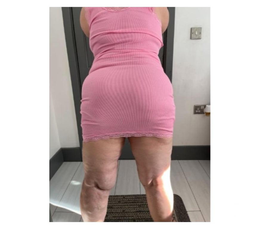 Escorts North West London Kingsbury Station - North West London - Photos for Mami Milf Melissa