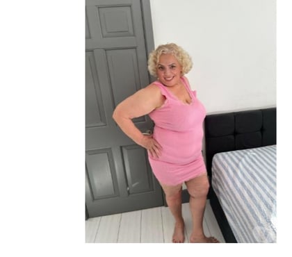 Escorts Kingsbury Station North West London - Photos for Mami Milf Melissa