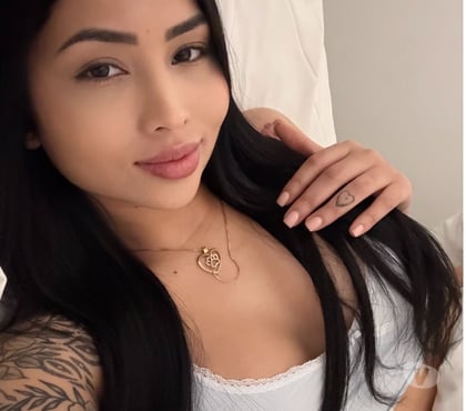 Photos for Sofy new in town 🔥🔥