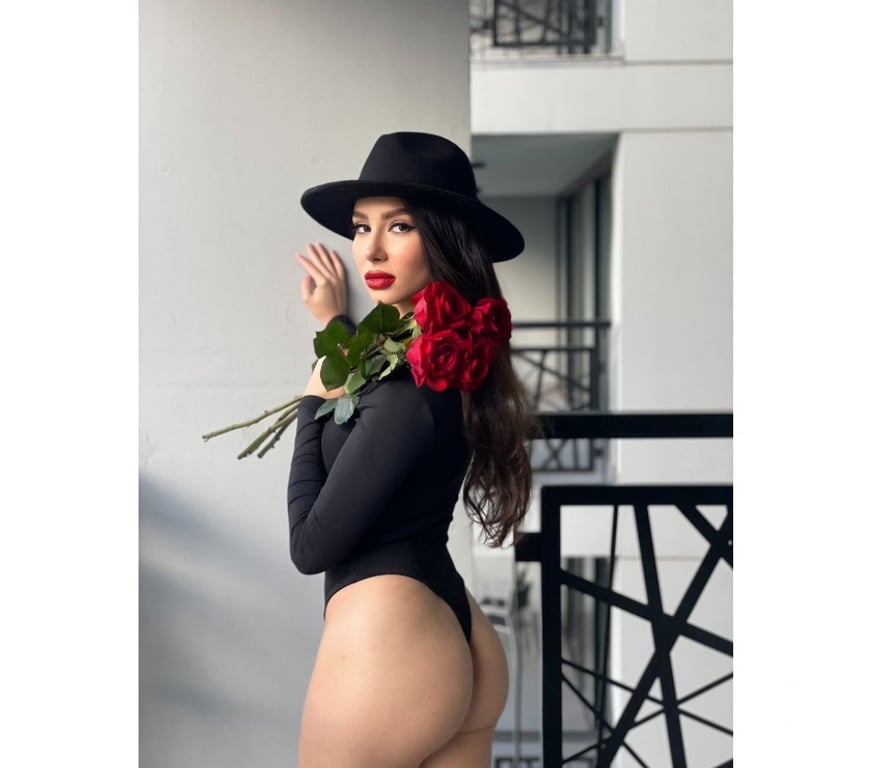 Escorts Hertfordshire Dacorum - Photos for Lara Spanish GFE 😘😘😘😘