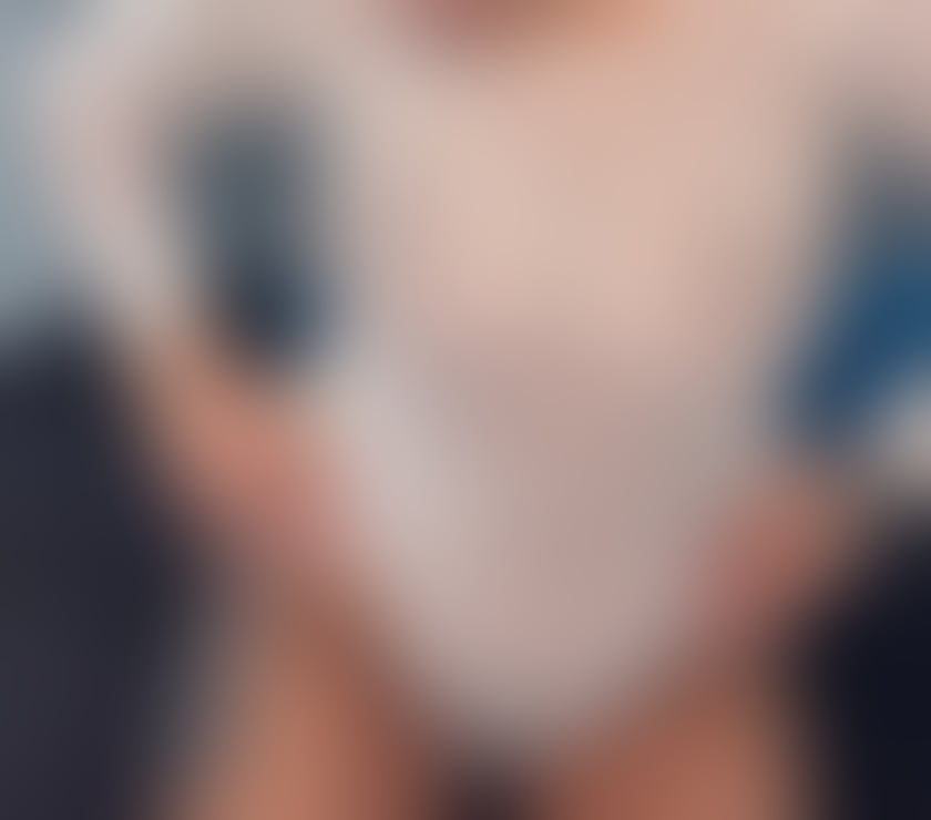 Escorts Warwickshire Warwick - Photos for Azalea now party gril 🥵for outcall best owo😘😍