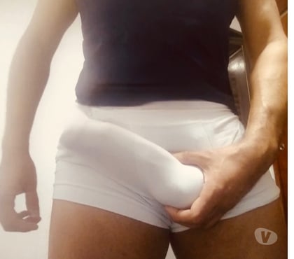 Gay escorts Shepherd`s Bush West London - Photos for Brazilian man available 24 hours for couples massage.