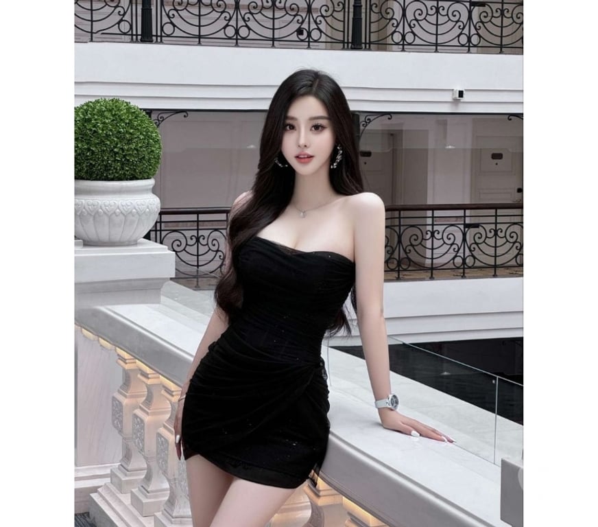 Escorts Nottinghamshire Ashfield - Photos for A beautiful and friendly Asian girl , one week only