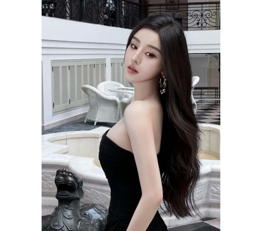 Escorts Nottinghamshire Ashfield - Photos for A beautiful and friendly Asian girl , one week only