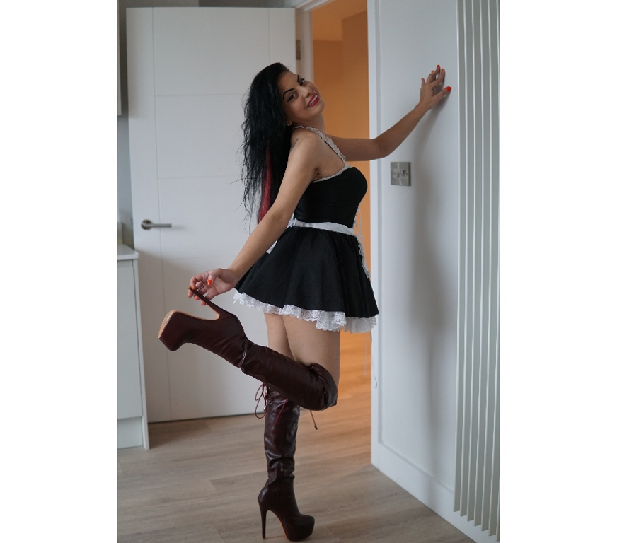 Escorts West London Hillingdon - Photos for Giulia New in town call me only Outcall