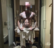 Naughty discreet male 🍆