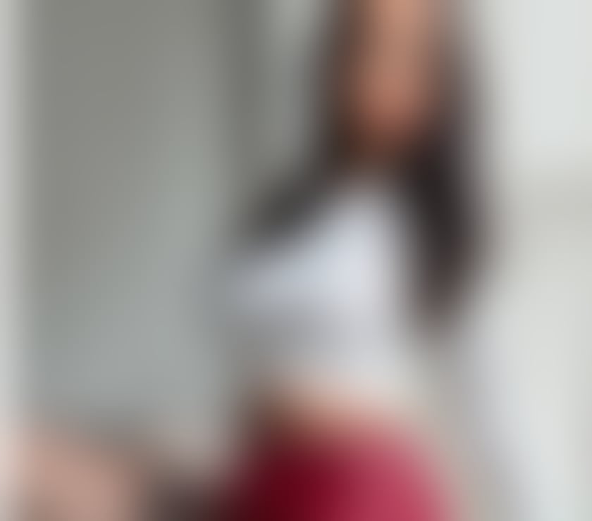 Escorts Hull Hull City Centre - Hull - Photos for Radiant Emily🍒Curvy Body🔥Real 💯NEW IN HULL PARTY