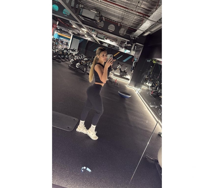 Escorts Buckinghamshire High Wycombe - Buckinghamshire - Photos for CARLA🔥100% Real 🌹FIT BODY🦋BEST PARTYGIRL🔥🌸