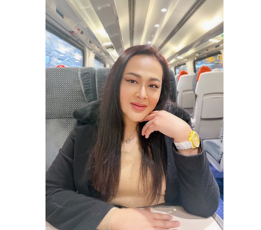 Escorts Greater Manchester Wigan - Photos for RAYA SEXY THAI GIRL - come have fun x