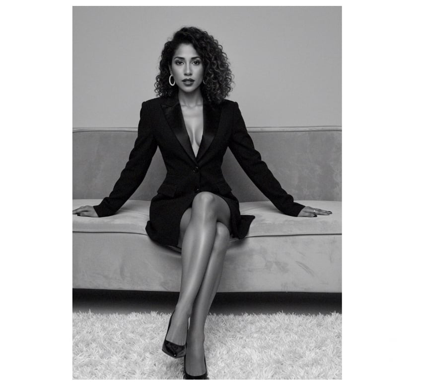 Escorts East London Canary Wharf - East London - Photos for Brazilian Brunett Warmth & Relaxation 💫