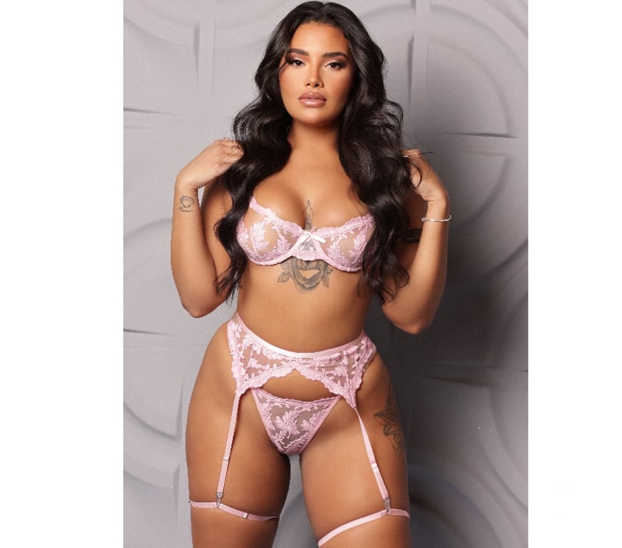 Escorts Wiltshire Swindon - Photos for Perfect GIRLS e festa