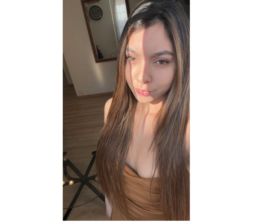 Escorts Devon Exeter - Photos for Mel 🍯 real pics😘natural body💖19 years🌸