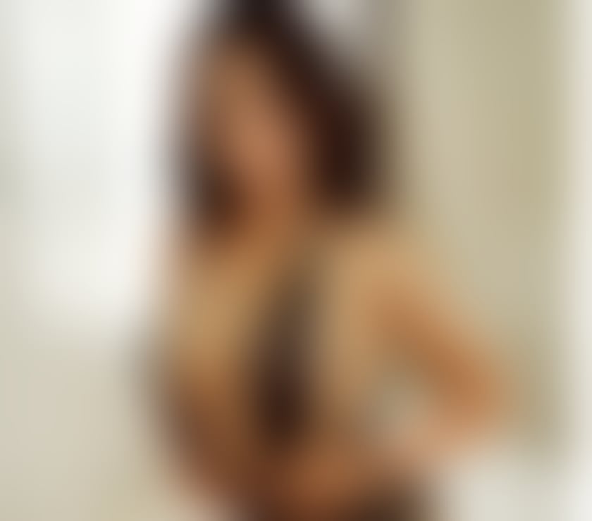 Slim, Petite and sexy ❤️Thai Darlin Here till Sunday x