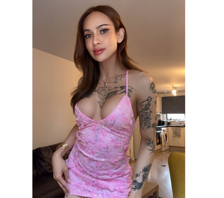 Escorts West Midlands Wolverhampton - Photos for New lady boy Yuri WV1 😈😋