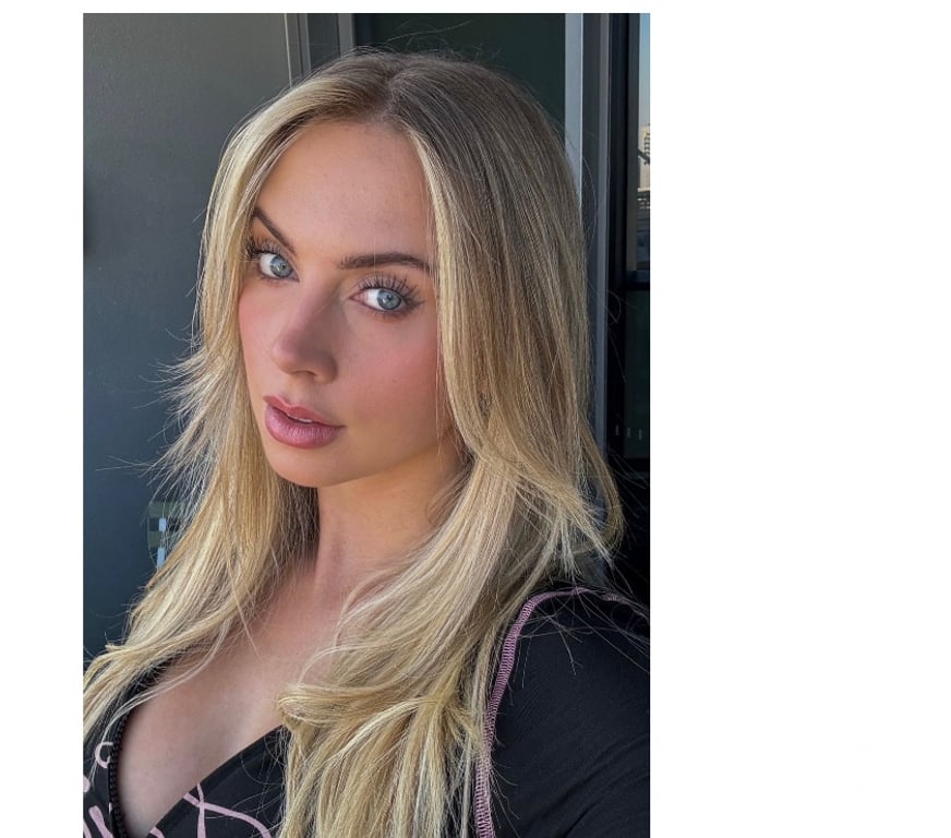 Escorts Staffordshire Stoke-on-Trent - Photos for BELLA PARTY GIRL 24H ♥️. REAL PICS 🔥