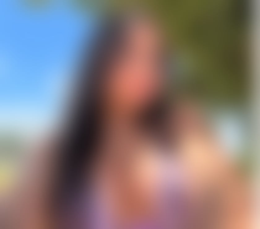 Escorts South West London Clapham Common Station - South West London - Photos for 💋🔥 Yara, a Sultry Flame with a Sweet Smile 🔥💋