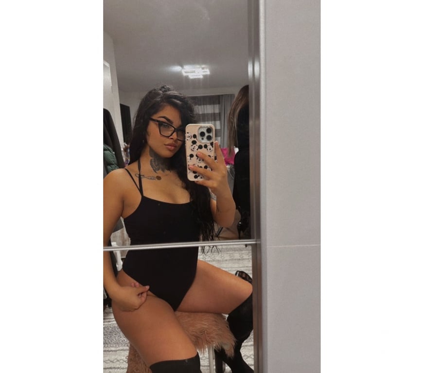 Escorts Bedfordshire Luton - Photos for Amyra New in Town ! 🩷 Hot Party Girl 🔥🔥