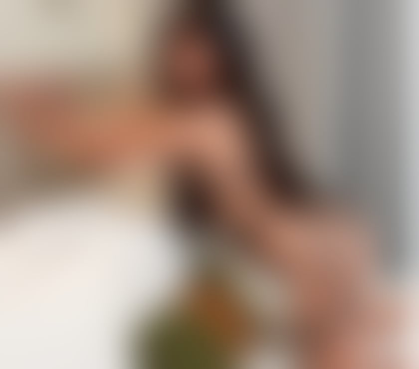 A va STUNNING THAI Girl - NEW, CUTE and 10000% Real