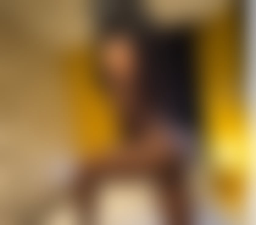 Trans Escorts West London Shepherd`s Bush - West London - Photos for Shakira Brazil brunette 21 cm big performs massage available