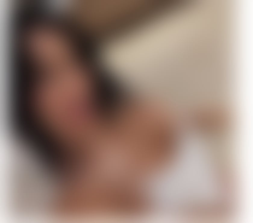 Escorts and Massages Edgware Road West London - Photos for LATINA HORNEY GIRL