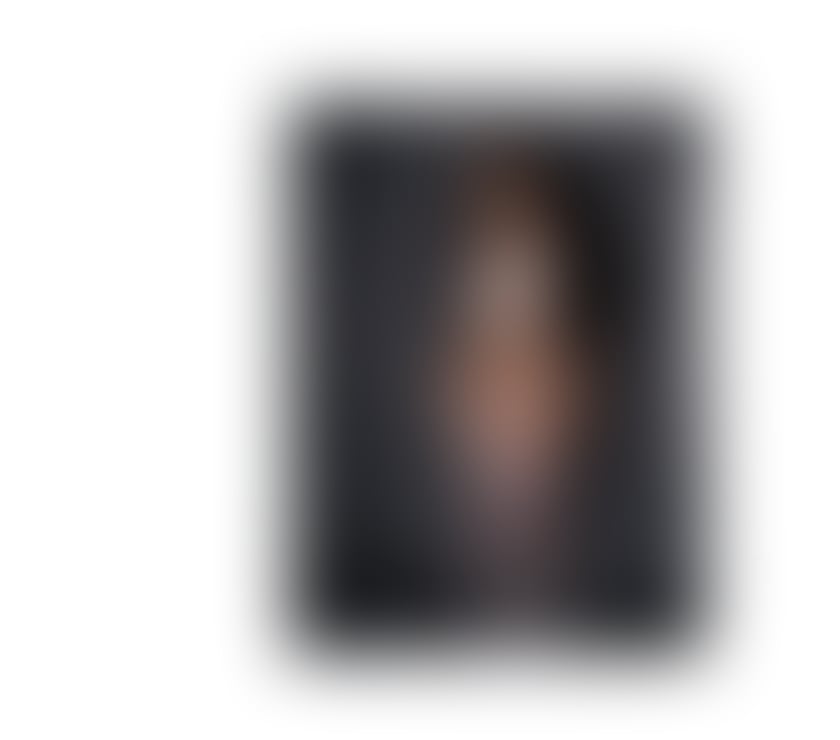 Hi, I'm Lucía the party girl. 🔥🇯🇲💄🥳