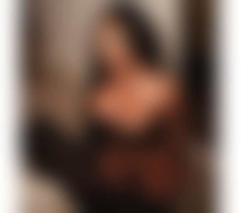 Kim — Your Luxury Escape From Reality 💎🍷