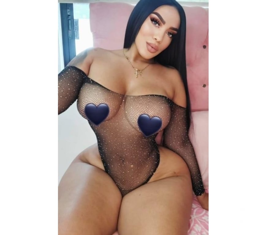 Escorts North West London Harrow - Photos for Emma party girl full service sloppy o.w.o 🔥