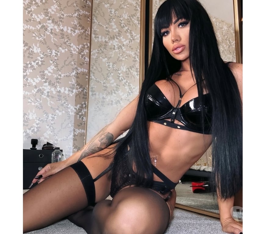 Escorts West Yorkshire Leeds - Photos for 🥵 SARA ❤️‍🔥👅BEST OWO💦PARTY GIRL 🥳🔞