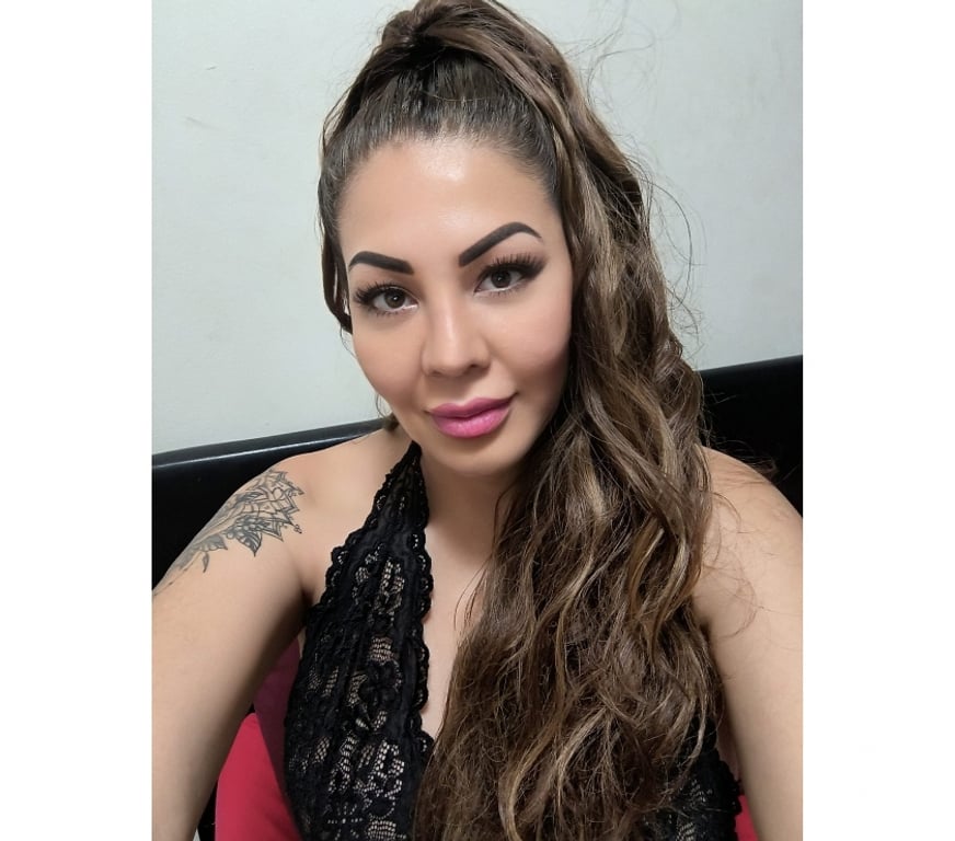 Escorts Bexley Belvedere - Bexley - Photos for Laura new girl in town! Full party !