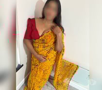 Mumtaz Myanmar Tamil Indian girl new in Newcastle