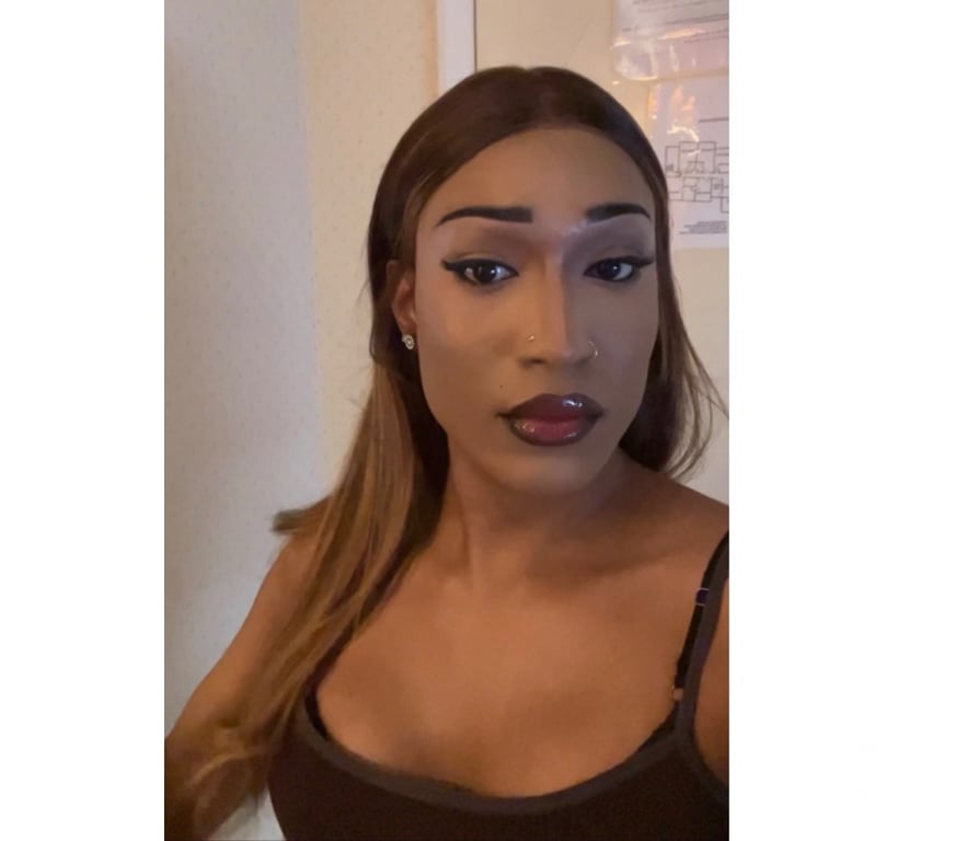 Trans Escorts Slough Slough Town Centre - Slough - Photos for 8 inches in slough (November 14th - November 17th)