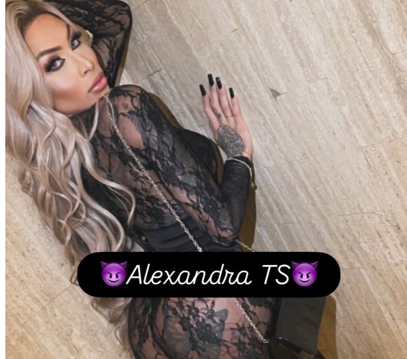 Transsexual Watford Town Centre Watford - Photos for 😈Alexandraa party😈