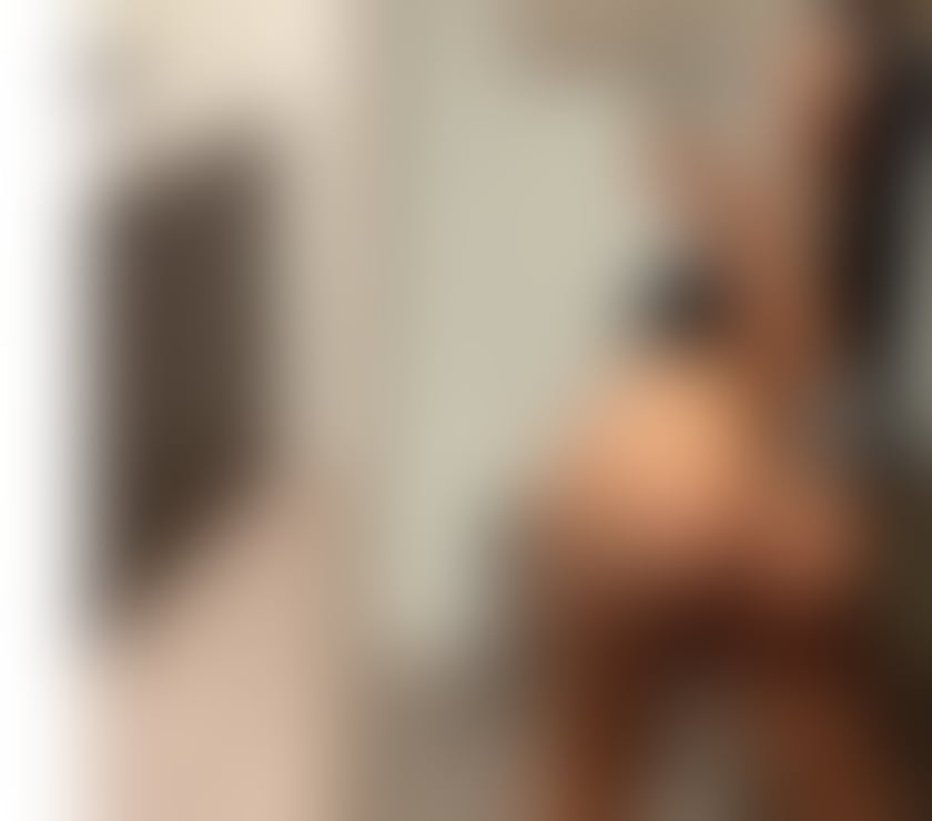 Escorts Ealing Southall - Ealing - Photos for LAURA FIRST TIME IN UK🔥🔥PARTY GYAL NOT RUSH