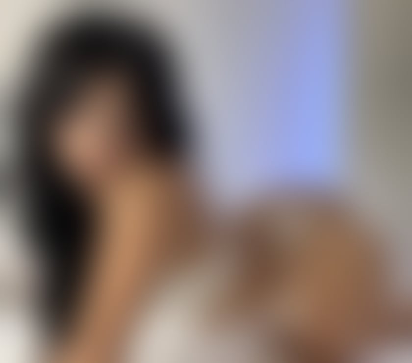 Carolina! Your Favorite HOT GFE Latina