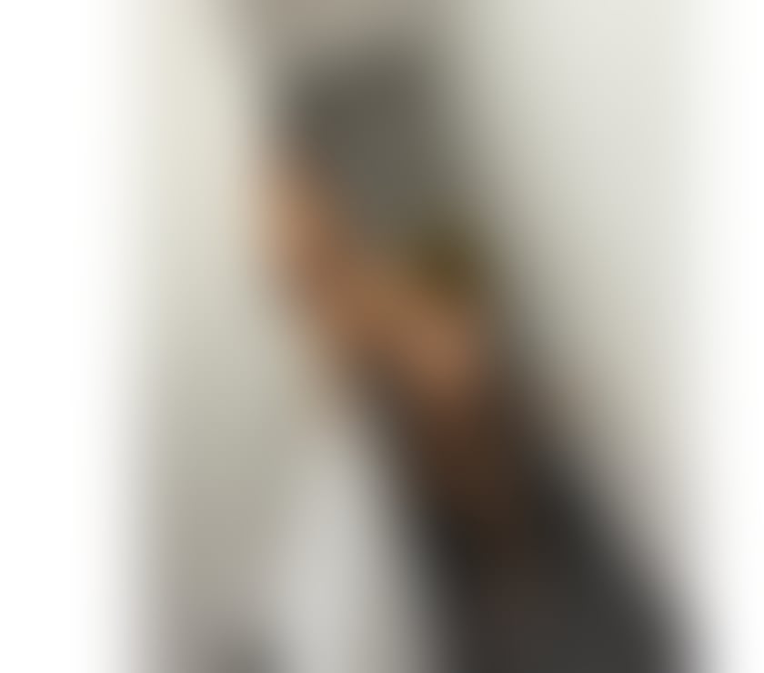 Hot Brazilian surfer, seductive.🇧🇷🔥😈