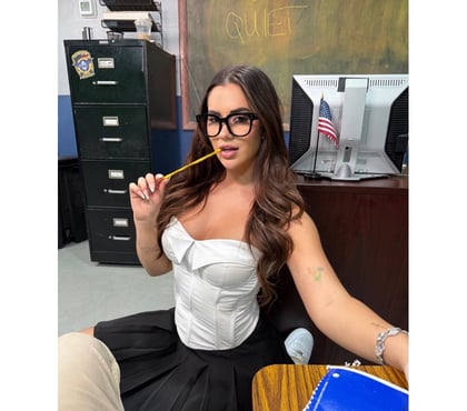 Escorts Luton Town Centre Luton - Photos for NEW IN TOWN💋🥂Naughty Girl👄PERFECT BODY🥵