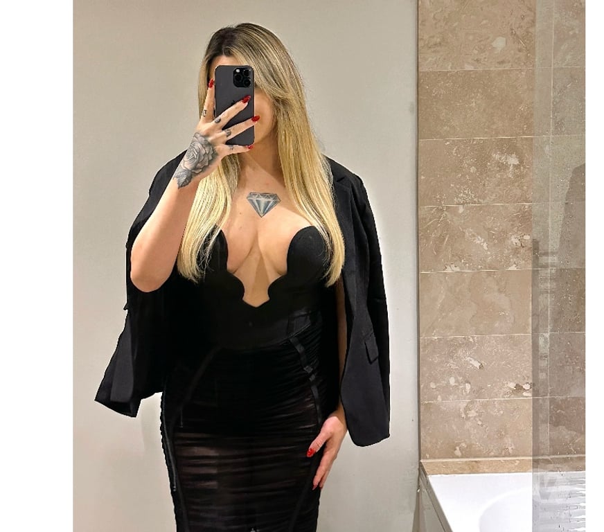 Trans Escorts Surrey Epsom and Ewell - Photos for Amanda Hot Brazilian