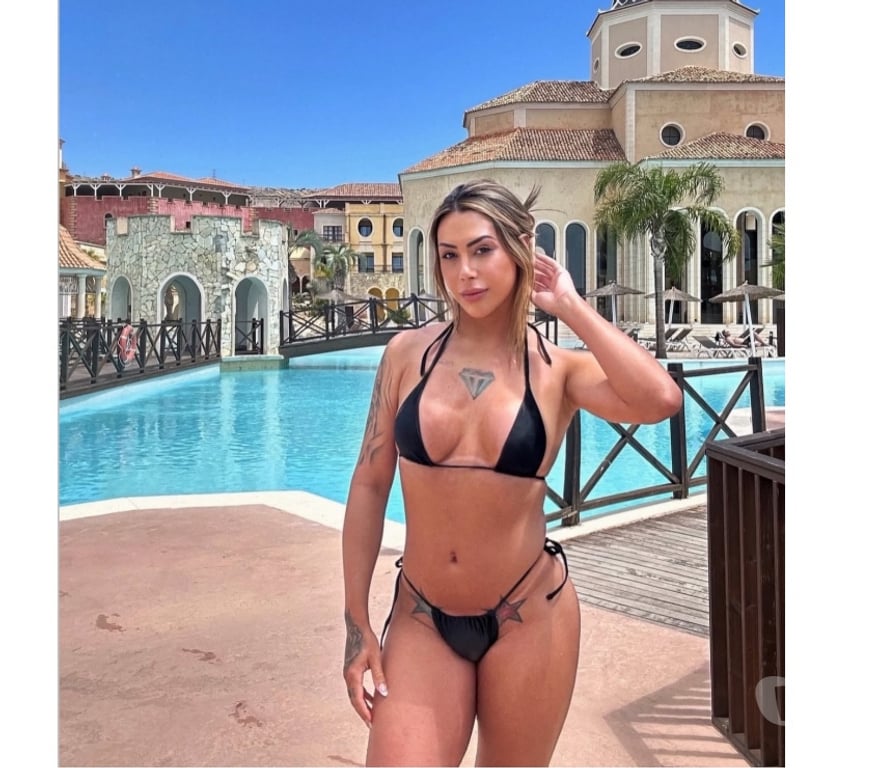 Trans Escorts Surrey Epsom and Ewell - Photos for Amanda Hot Brazilian